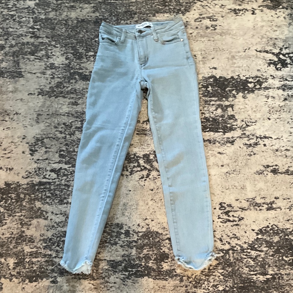 Just Black Women's Light Wash Skinny Jeans